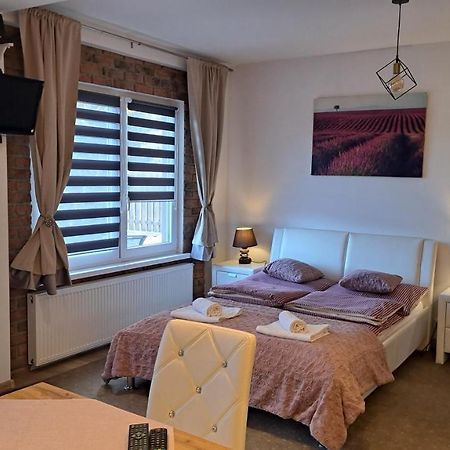 Apartament Lavender Єленя-Ґура Екстер'єр фото