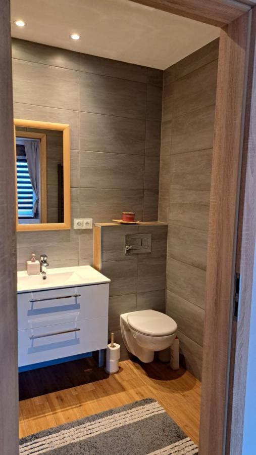 Apartament Lavender Єленя-Ґура Екстер'єр фото