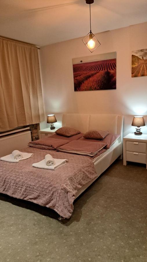 Apartament Lavender Єленя-Ґура Екстер'єр фото