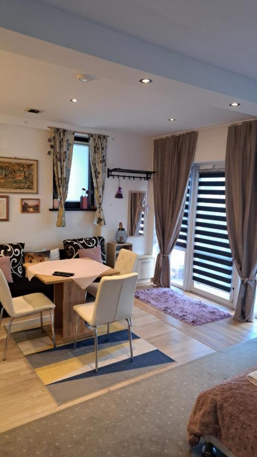 Apartament Lavender Єленя-Ґура Екстер'єр фото